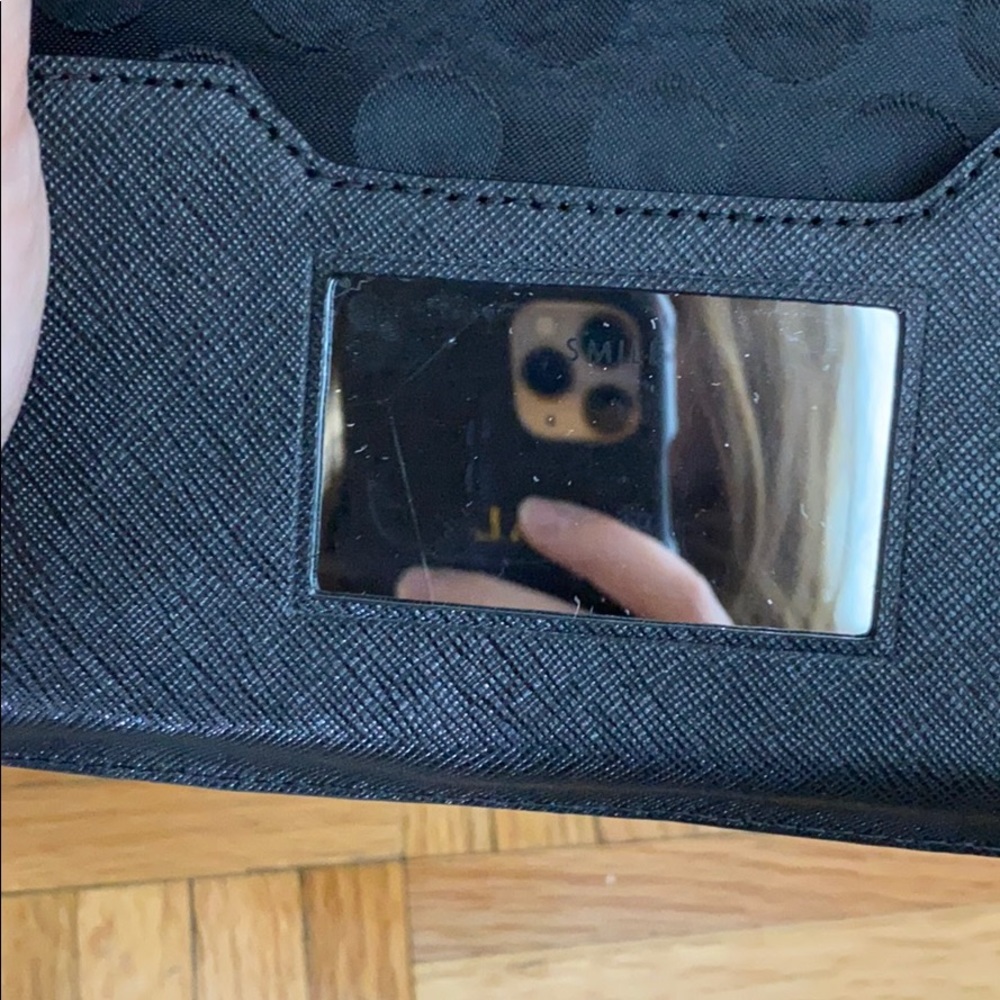 Kate Spade Cedar Street Phone Wallet/Wristlet - Picture 8 of 9